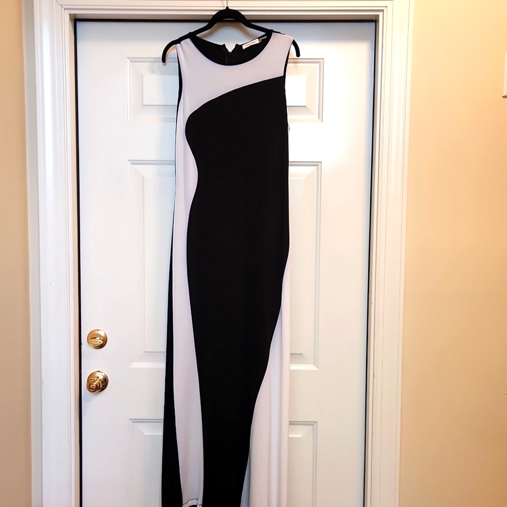 Calvin Klein sz 8 black and white maxi dress